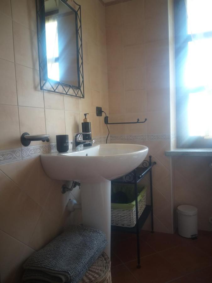 Mosci'S Bed & Beer Bed and Breakfast San Damiano dʼAsti Exteriör bild