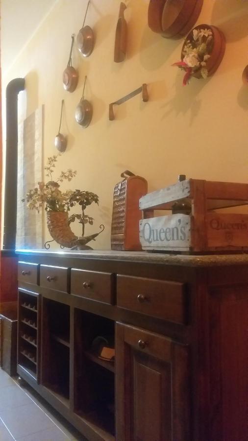 Mosci'S Bed & Beer Bed and Breakfast San Damiano dʼAsti Exteriör bild